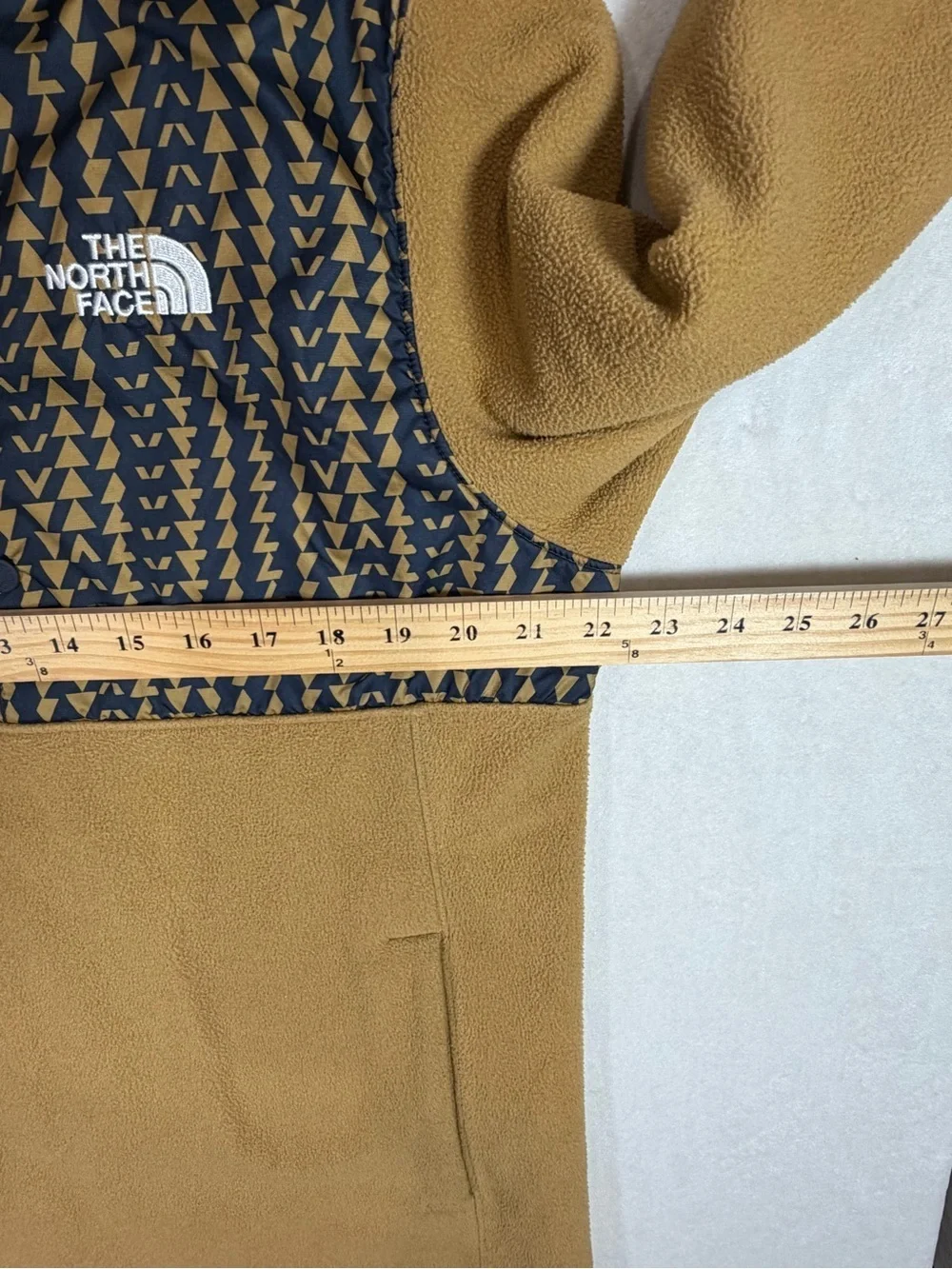 The North Face Large Men’s Zip-Up Fleece Aztec Pullover - Tan and Black Pattern